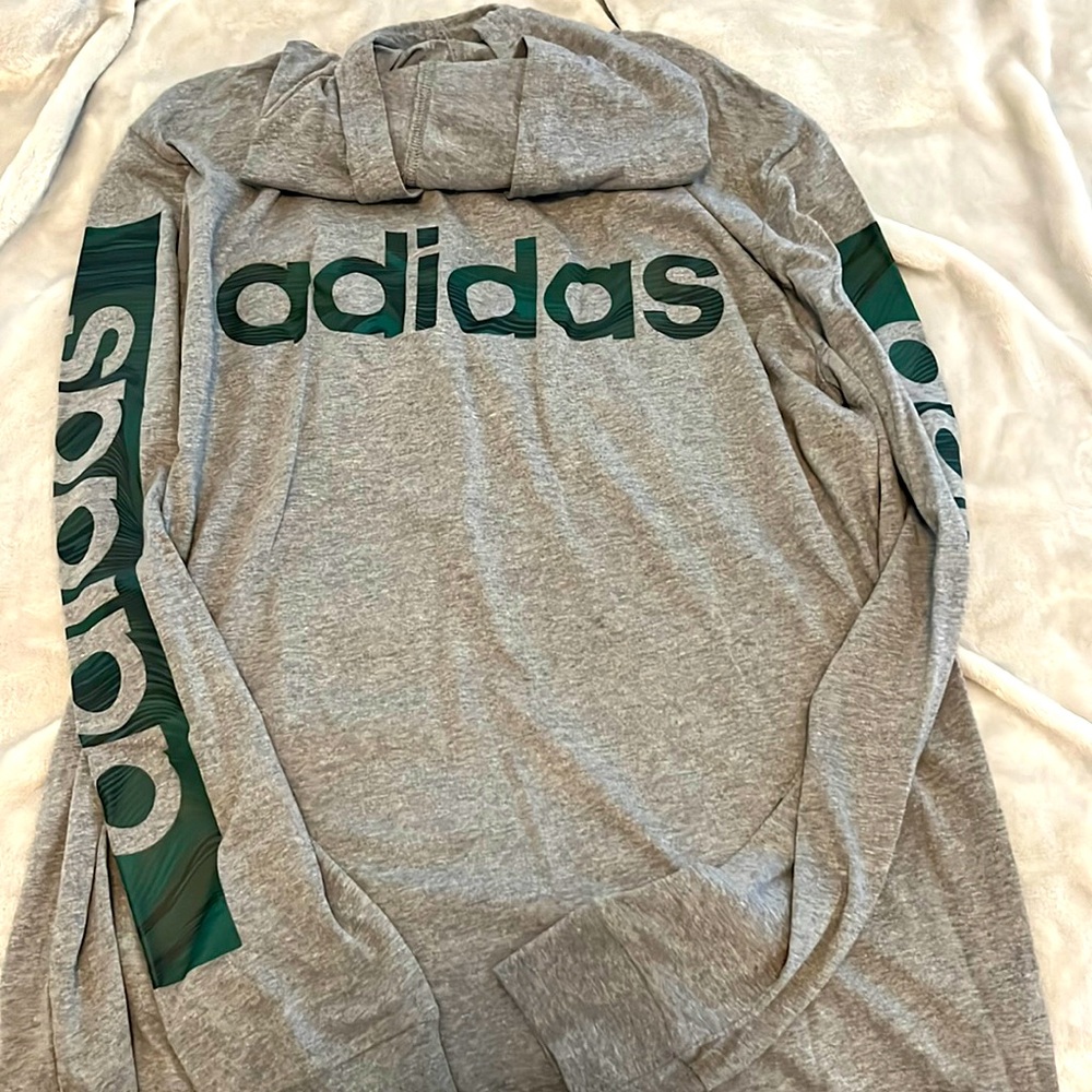 Adidas Boys Long Sleeve Hooded TShirt with Logo Sleeves Size XL 18/20 NWT